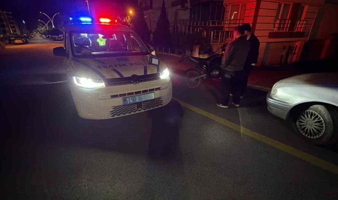 Bolu’da yaşanan trafik kazasında, motosiklet sürücüsü, dönüş yapan bir araç