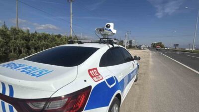 Bolu’da D-100 karayolunda polis ekipleri tarafından gerçekleştirilen ‘Trafiradar’ denetimleri sırasında,