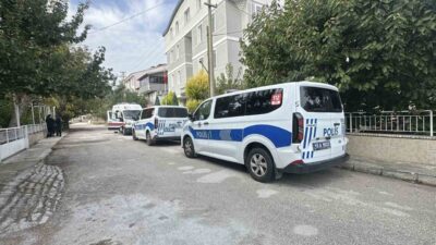 Burdur’da bir öğrenci yurdunda kalan 25 yaşındaki bir genç, odasında