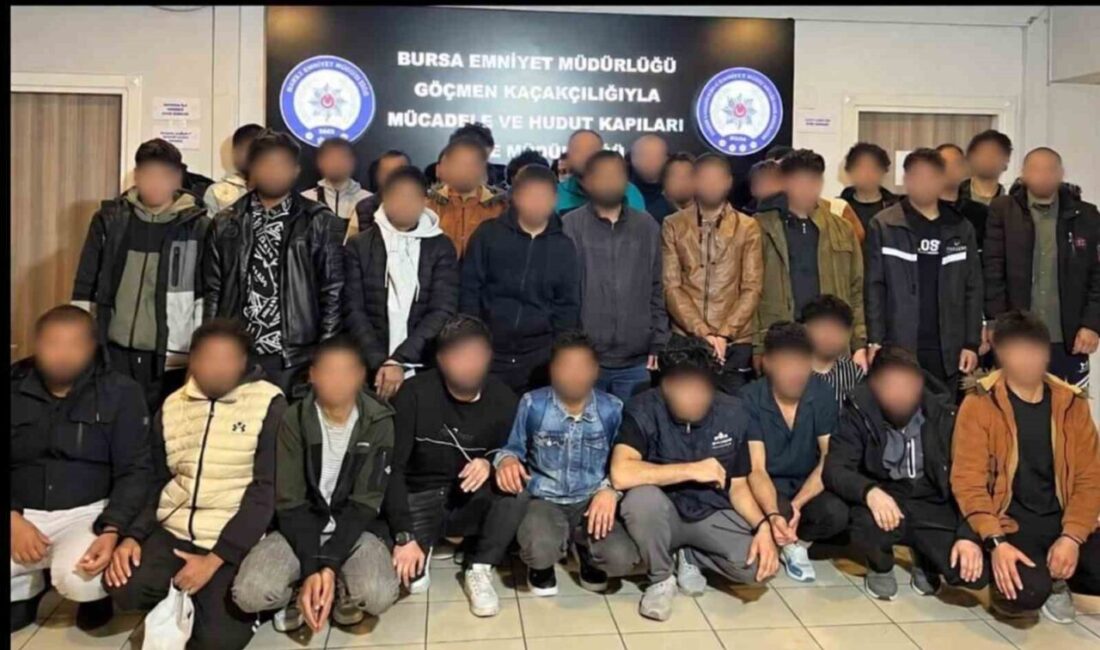 Bursa’da göçmen kaçakçılığıyla mücadele kapsamında düzenlenen operasyonlar sonucunda 11 şüpheli