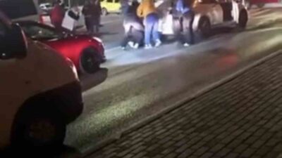 Bursa’da, nedeni henüz belirlenemeyen bir anlaşmazlık iki aile arasında çatışmaya