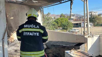 Bodrum ilçesindeki bir evin teras katında meydana gelen yangın, itfaiye