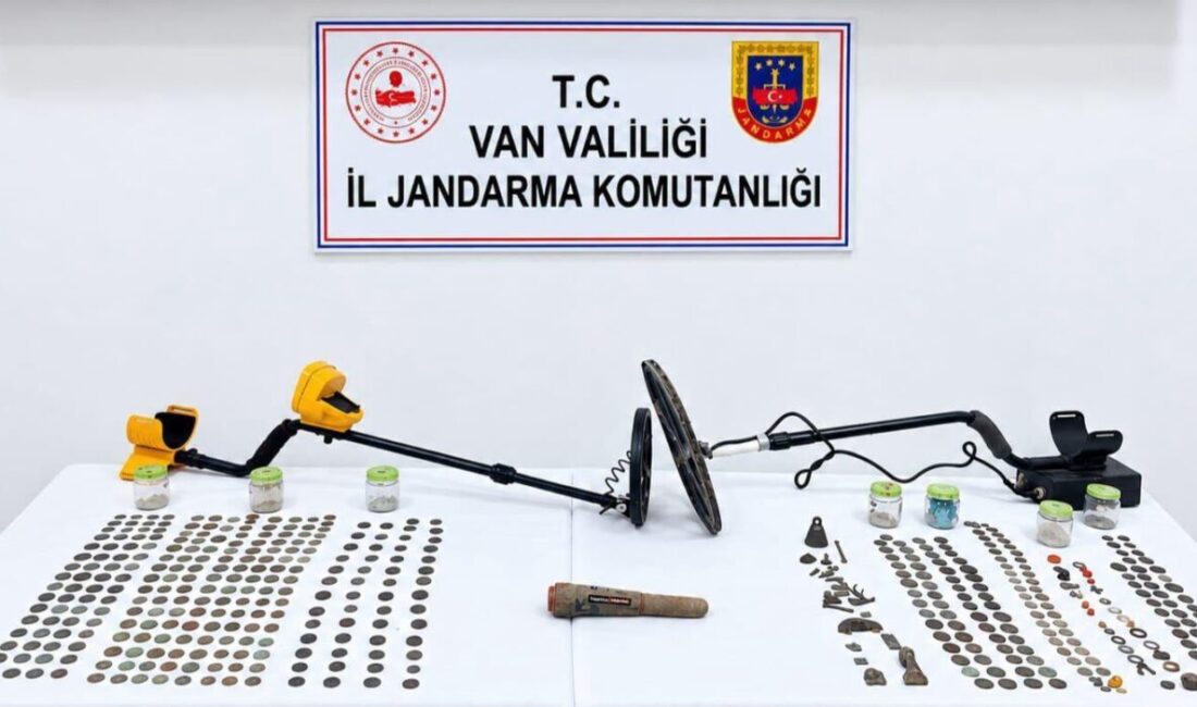 Van’ın Çaldıran ilçesinde jandarma ekipleri tarafından gerçekleştirilen operasyon sonucunda Roma