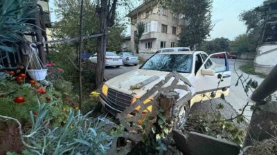 Kocaeli’den çalınan otomobille Ankara’ya gitmeye çalışan 2 şüpheli, Düzce’de polisin