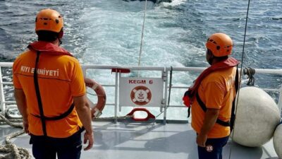 Çanakkale Boğazı’nda Nara Burnu yakınlarında makine arızası nedeniyle sürüklenmeye başlayan