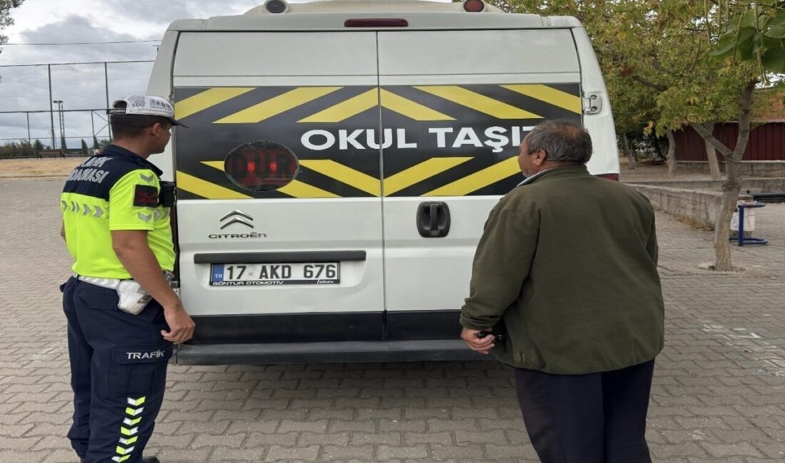 Çanakkale ilinde jandarma ekipleri tarafından okul servislerine denetim gerçekleştirildi. Çanakkale