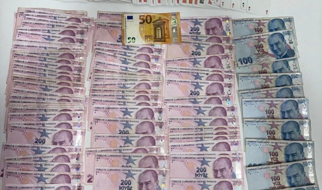 Samsun’un Çarşamba ilçesinde bir iş yerinde kumar oynayan beş kişiye