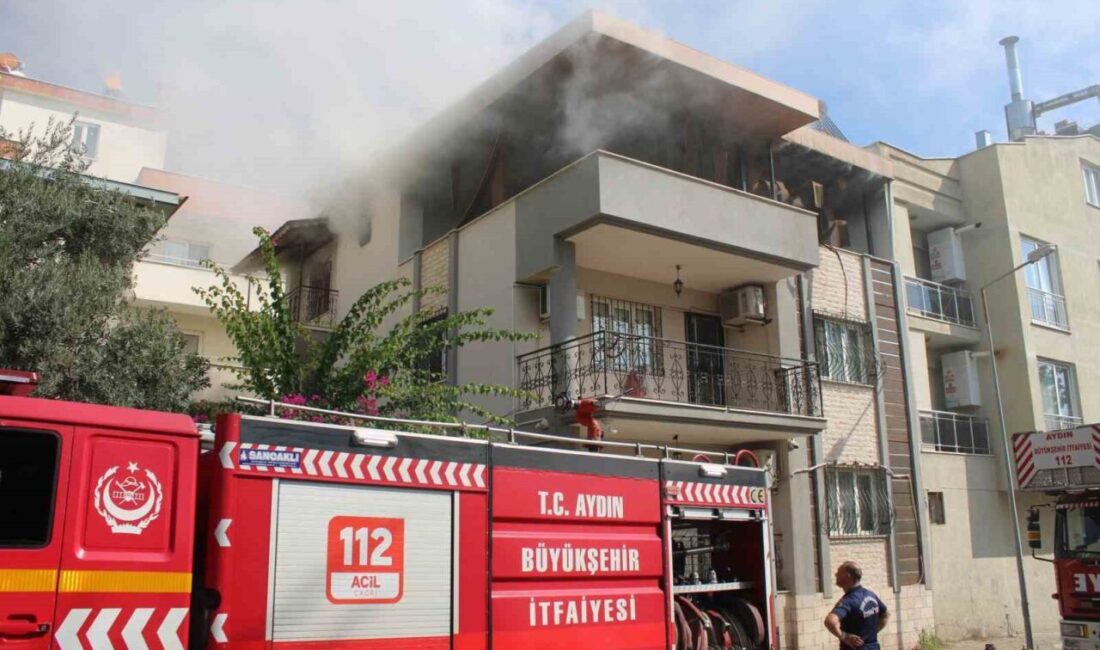 Efeler ilçesindeki bir apartmanın terasında çıkan yangın, itfaiye ekiplerinin müdahalesiyle