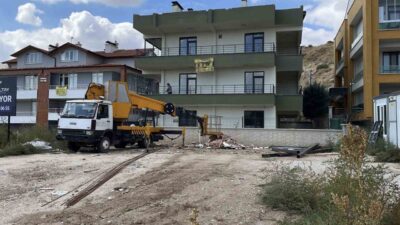 Konya’nın Meram ilçesinde, Köyceğiz Mahallesi’nde bulunan 2 katlı bir binanın