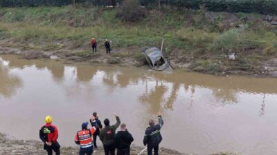 İstanbul Ayazağa’da meydana gelen sel felaketi esnasında Cendere Deresi’ne düşen