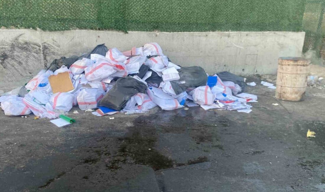 İzmir’in Çeşme ilçesinde, Çeşme Belediyesi’ne yönelik düzenlenen operasyonda, İmar ve