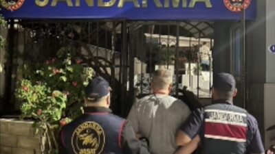 İzmir’in Menderes ilçesinde jandarma tarafından gerçekleştirilen bir operasyonda, ‘kasten öldürme’