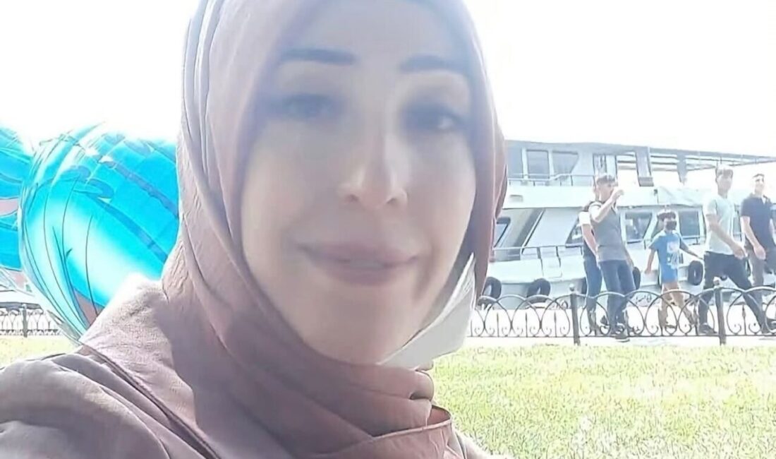 İstanbul’un Gaziosmanpaşa ilçesinde okuldan aldığı 2 çocuğuyla evine yürüyen Canan