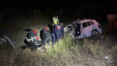 Çorum’da meydana gelen trafik kazasında otomobil ile cipin çarpışması sonucunda