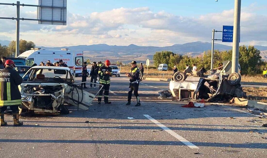 Çorum’da, Uğurludağ kavşağında meydana gelen trafik kazasında 7 kişi yaralandı.