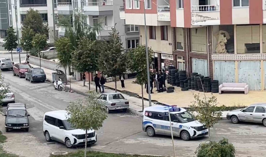Çorum ilinde, aralarında husumet bulunan bir kişi, rakibinin babasına ait
