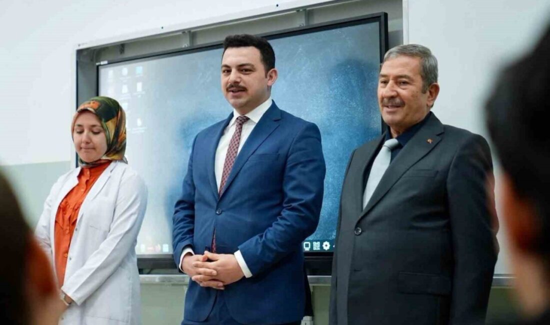Malatya’nın Darende ilçesinde Belediye Başkanı Alican Bozkurt, Kaymakam Ömer Sirkeci