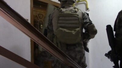 Sakarya’da, DEAŞ terör örgütüne yapılan operasyonda tutuklanan Irak vatandaşı şüpheli,