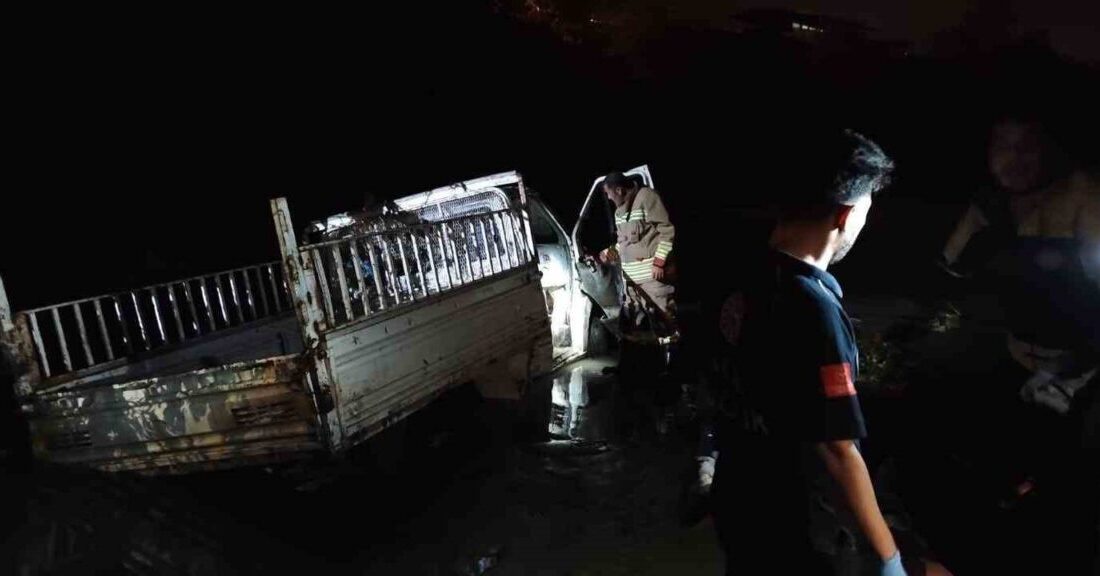 Hatay’ın Defne ilçesine bağlı Aşağıokçular Mahallesi’nde meydana gelen kaza, sürücüsünün