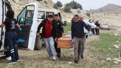 Denizli’nin Pamukkale ilçesindeki Vali Recep Yazıcıoğlu Baraj Göleti’nde bir erkek