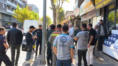 Denizli’deki Tomaş İş Hanı esnafı, altyapı hizmetlerinin kesilerek yıkıma başlanmasına