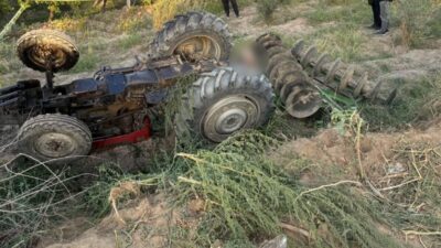 Manisa’nın Alaşehir ilçesinde, üzüm bağında traktörle çalışırken kaza geçiren 43