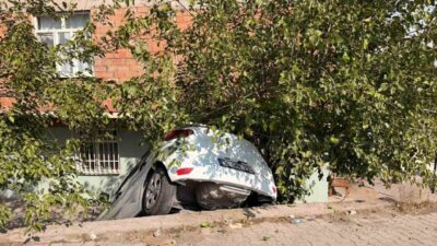 Diyarbakır’ın Sur ilçesine bağlı Aziziye Mahallesi’nde yaşanan bir olayda, bir