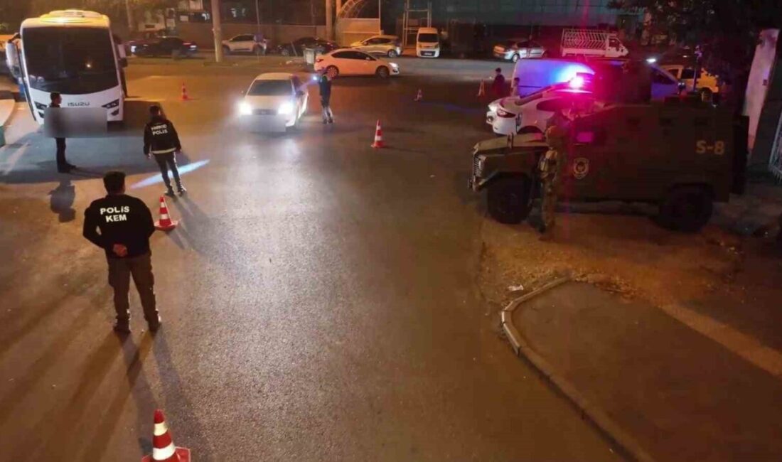 Diyarbakır’da polis ekiplerince Bağlar ve Yenişehir ilçelerinde düzenlenen operasyonlarda 39