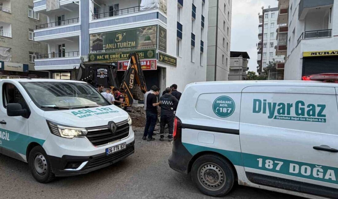 Diyarbakır’ın merkez Kayapınar ilçesinde çalışma esnasında doğal gaz borusunun çatlaması