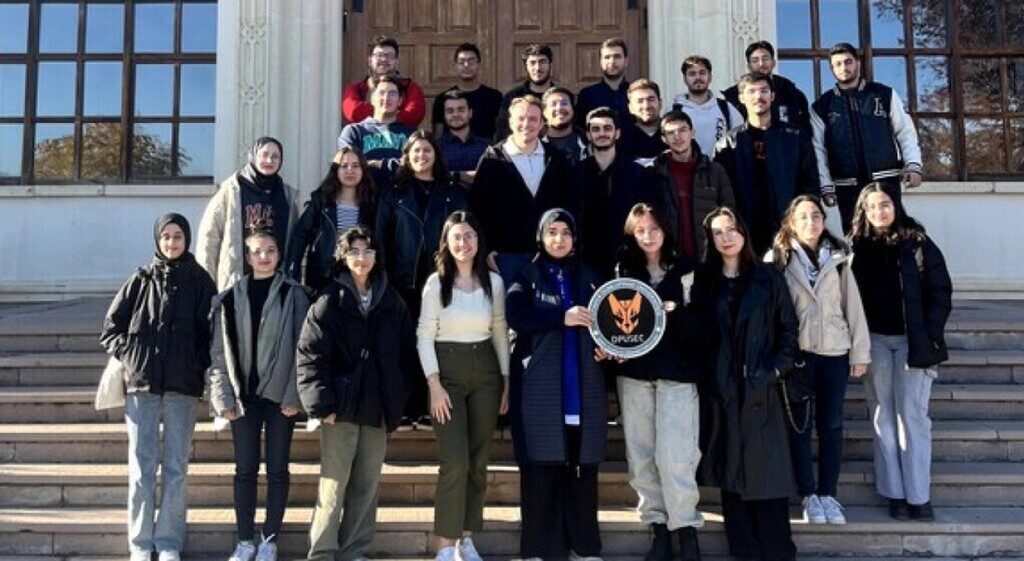 Kütahya Dumlupınar Üniversitesi öğrenci toplulukları, Gençlik ve Spor Bakanlığı tarafından