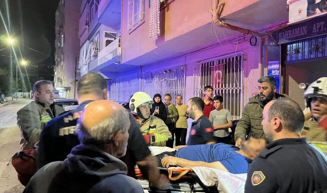 Hatay’da bir evde çıkan yangın sonucu dumanlarla kaplanan evde, yatalak