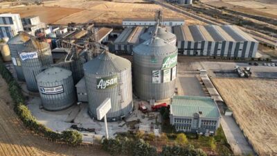 Edirne’deki bir sıvı yağ fabrikasında, ayçiçeği çekirdeklerinin bulunduğu siloda yangın