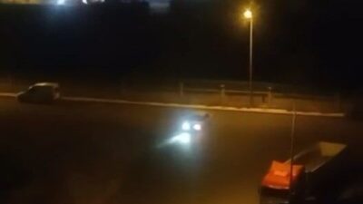 Elazığ’da bulunan Kırklar Mahallesi’nde, sürücüsü ve aracın plakası belirlenemeyen bir