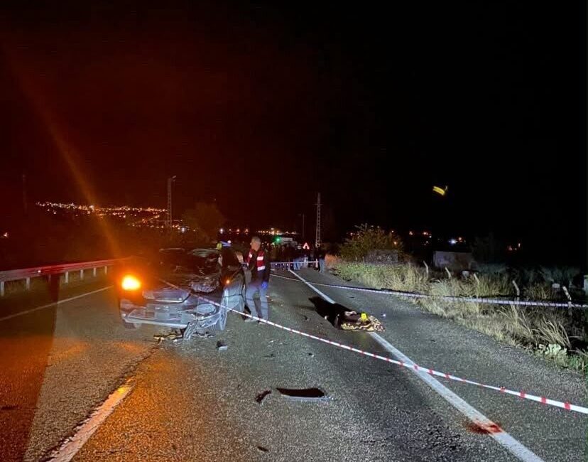 Elazığ’da yolun karşısına geçmeye çalışan şahıs, otomobil çarpması sonucu hayatını