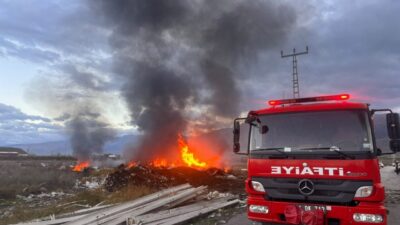 Erzincan kent merkezinden görülen ve vatandaşların dikkatini çeken yangının, çöp