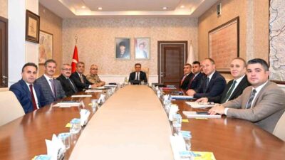 Erzurum Valisi Aydın Baruş’un liderliğinde, “Sosyal Medyanın Gençler Üzerindeki Etkileri”