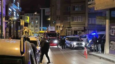 Erzurum’un Yakutiye ilçesine bağlı Gez Mahallesi’nde, aranma kararı bulunan bir