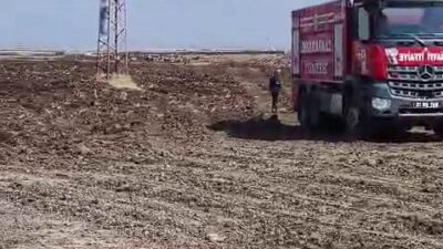 Diyarbakır’ın Kayapınar ilçesinde bir adam, iddiaya göre eşiyle yaşadığı bir