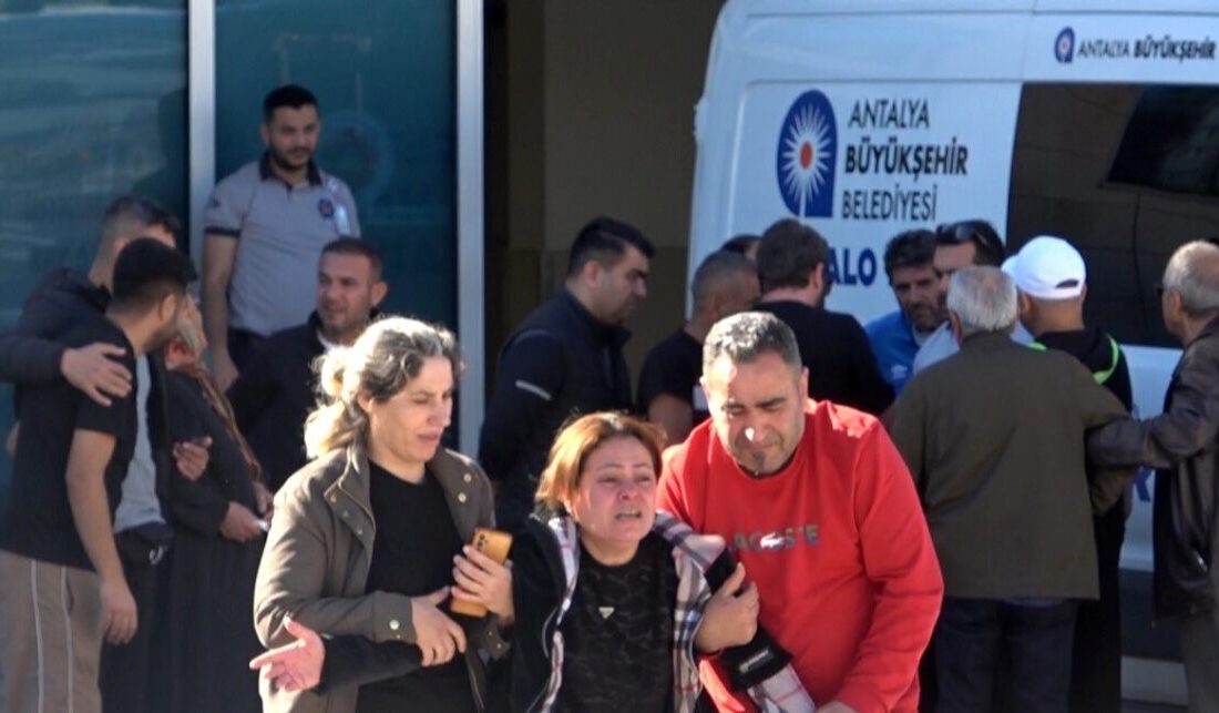 Antalya’nın Manavgat ilçesinde düzenlenen masterlar futbol turnuvası için Gaziantep’ten gelen