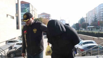 Eskişehir merkezli 5 ilde düzenlenen fuhuş operasyonunda gözaltına alınan 19