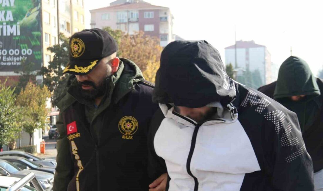 Eskişehir merkezli fuhuş operasyonunda yakalanan 18 şüpheli, çıkarıldıkları mahkemece tutuklanarak