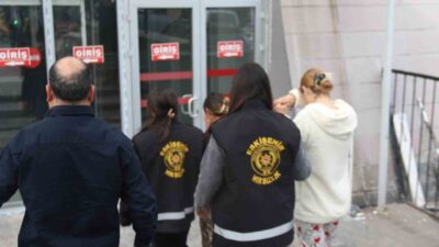 Eskişehir’de polis ekiplerinin özverili çalışmaları sonucunda, 2 evden hırsızlık yaptıkları