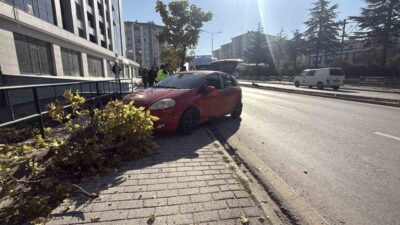 Eskişehir’de meydana gelen trafik kazasında alkollü olduğu belirlenen bir sürücü,