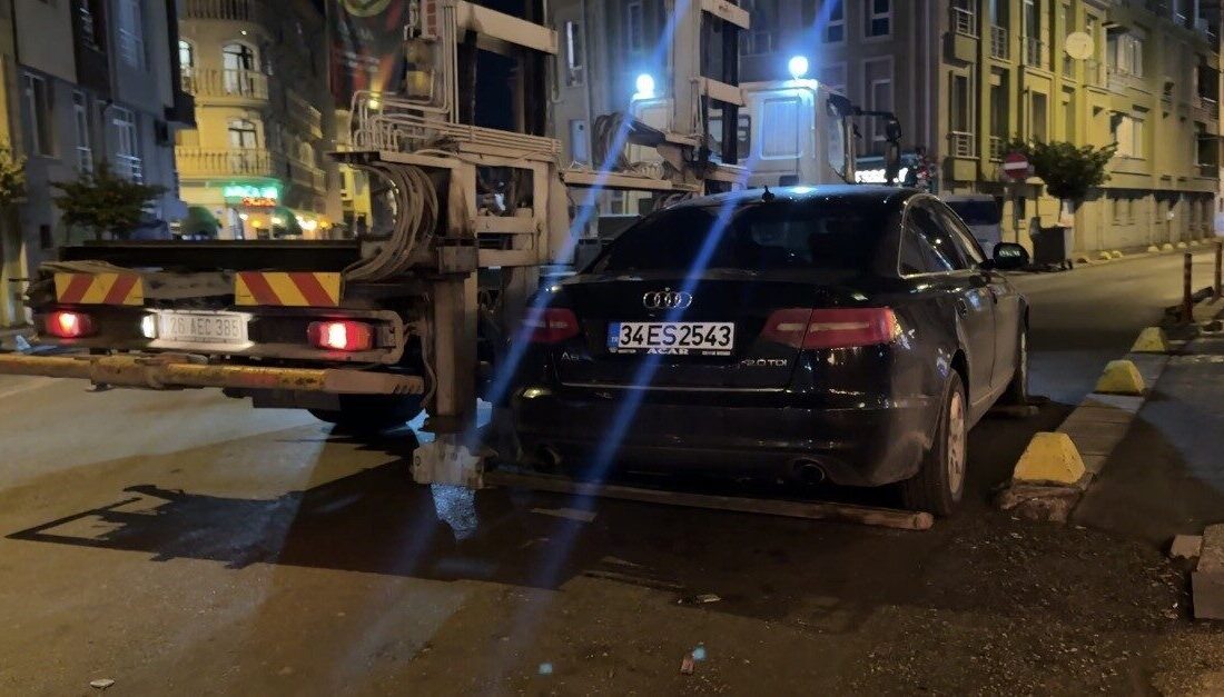 Eskişehir’de kent genelinde hatalı parklanmalara karşı denetimlerini sürdüren Trafik Denetleme