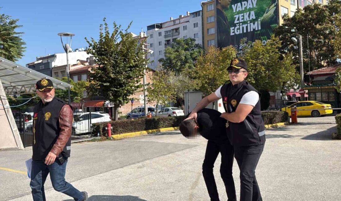 Eskişehir’in Tepebaşı ilçesinde bir öğrenciye zorla tespih satarak 100 TL’sini