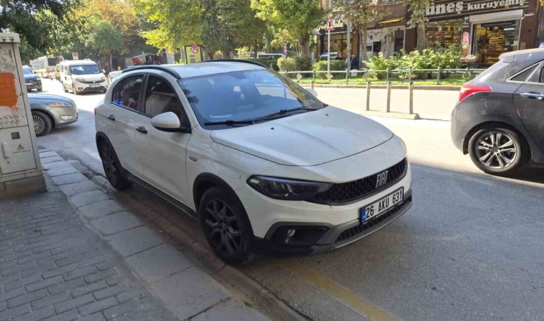 Eskişehir’de bir otomobilin çarpması sonucu yaralanan bir yaşlı adamın hastaneye