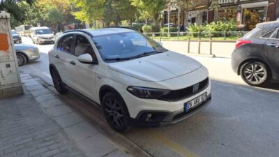 Eskişehir’de bir otomobilin çarpması sonucu yaralanan bir yaşlı adamın hastaneye