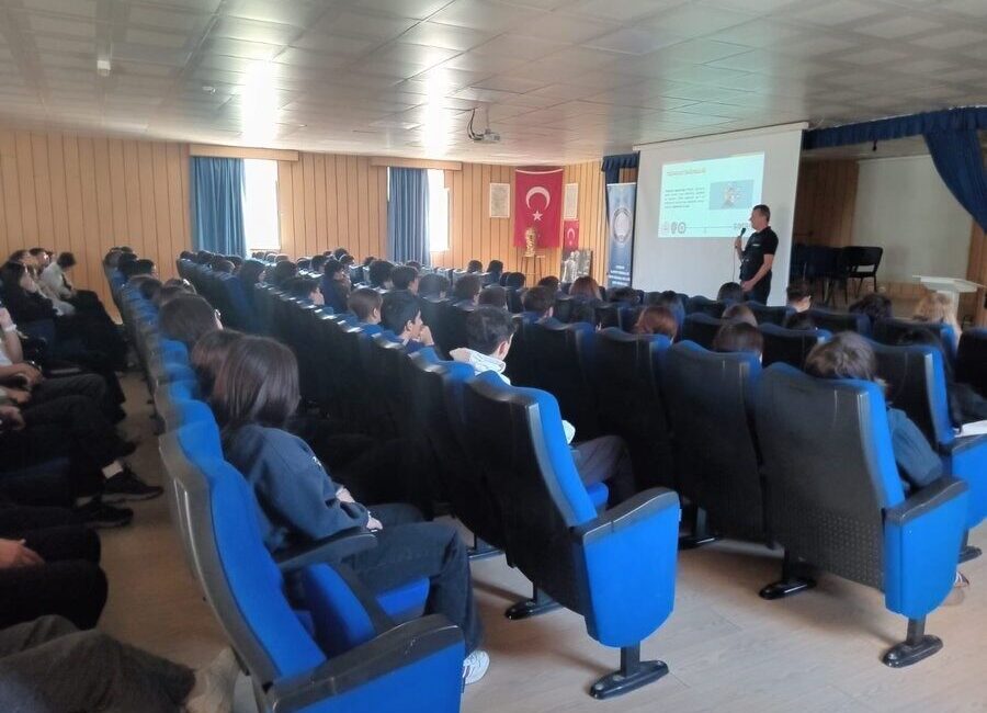 Eskişehir Emniyet Müdürlüğü Siber Suçlarla Mücadele Şube Müdürlüğü ekipleri, SİBERAY