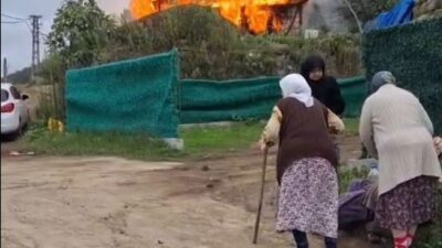 Giresun’un Piraziz ilçesinde meydana gelen yangında bir ev kullanılamaz hale
