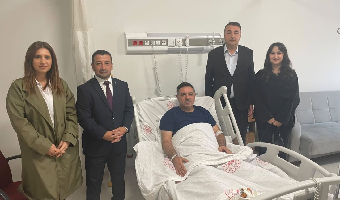 AK Parti Yerköy İlçe Teşkilatı heyeti, geçirdiği cerrahi operasyon sonrası